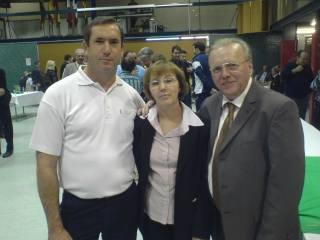 Helmut Seidel (rechts) Arm in Arm mit Manuel und Carmen aus Olesa